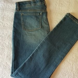Old Navy children's skinny jeans size 14 adjustable waist.